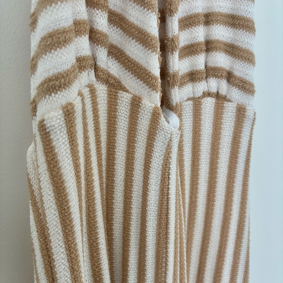 ASOS Design Halter Neck Crochet Wide Leg Jumpsuit - 4 - Picture 3 of 3